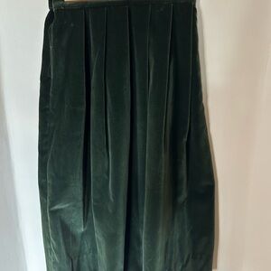 Handmade Elegant Green Velvet Skirt